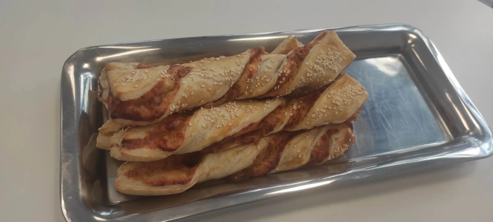 Pizza tyčinka šunka syr