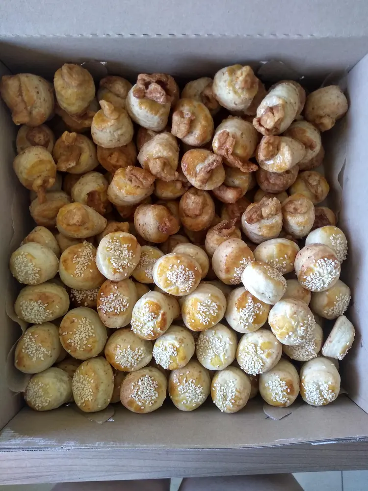 Mix  mini pagáčiky 35 kusov syrových a 35 kusov oškvarkových