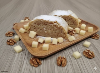 Orechovo-jablková štrúdla 130g ( štrúdla s ťahaneho cesta)